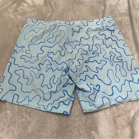 Patagonia Men's Size 28 Blue Hydropeak Boardshorts Blue 21865 - Picture 3 of 9